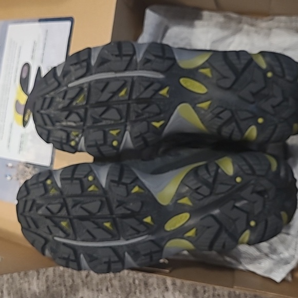 Oboz Sawtooth mid hiking boots - Picture 4 of 4